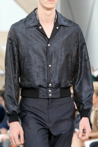 Look 73